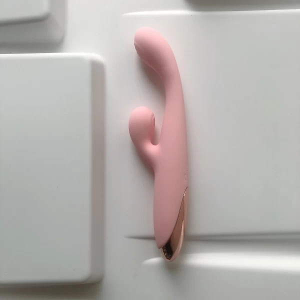 Máy mát xa 2 nhánh nhỏ xinh 10 chế độ pin sạc